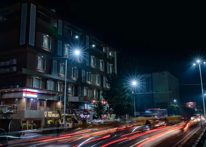 Hotel Pleasant Lake Ahmedabad